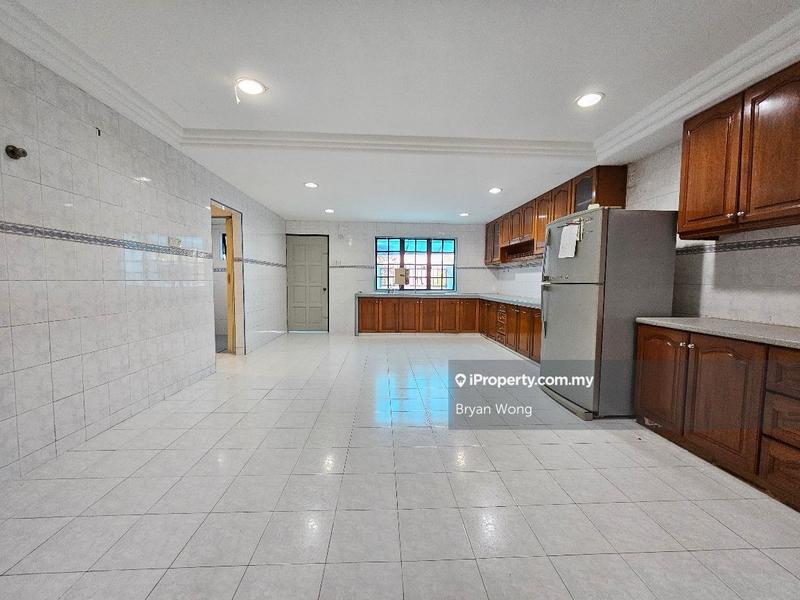 Semi-Detached House for Sale in Damansara Jaya, Petaling Jaya by Bryan Wong - iProperty.com.my