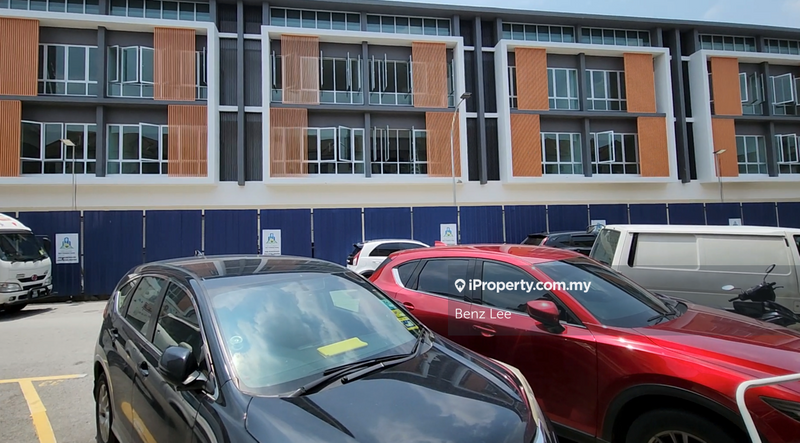 Shop for Sale in Bandar Tasik Puteri, Rawang by Benz Lee - iProperty.com.my