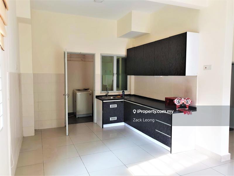 Rumah Bandar untuk Dijual di Taman Bukit Serdang, Seri Kembangan oleh Zack Leong - iProperty.com.my