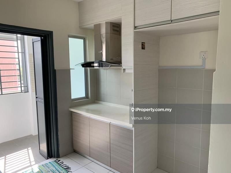 Pangsapuri untuk Dijual di Suria Residence oleh Venus Koh - iProperty.com.my