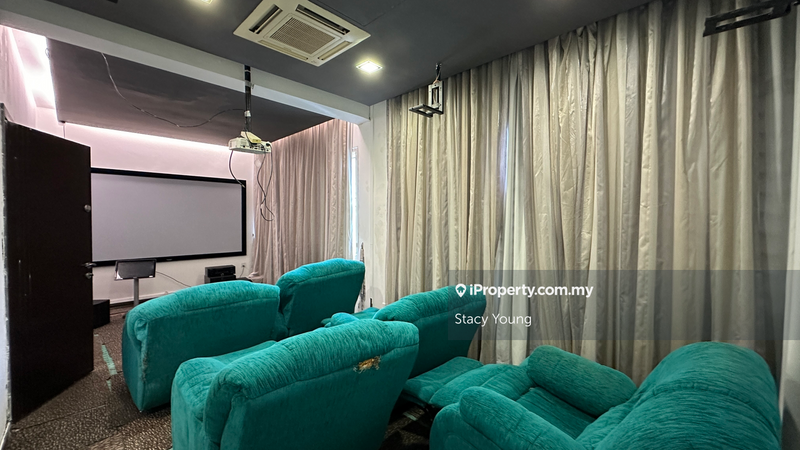 Bungalow House for Sale in Batu 9, Cheras by Stacy Young - iProperty.com.my