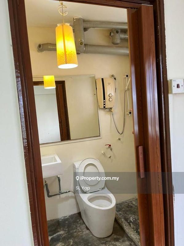Apartment for Sale in Pangsaria Apartment by SL Yap - Bathroom - iProperty.com.my