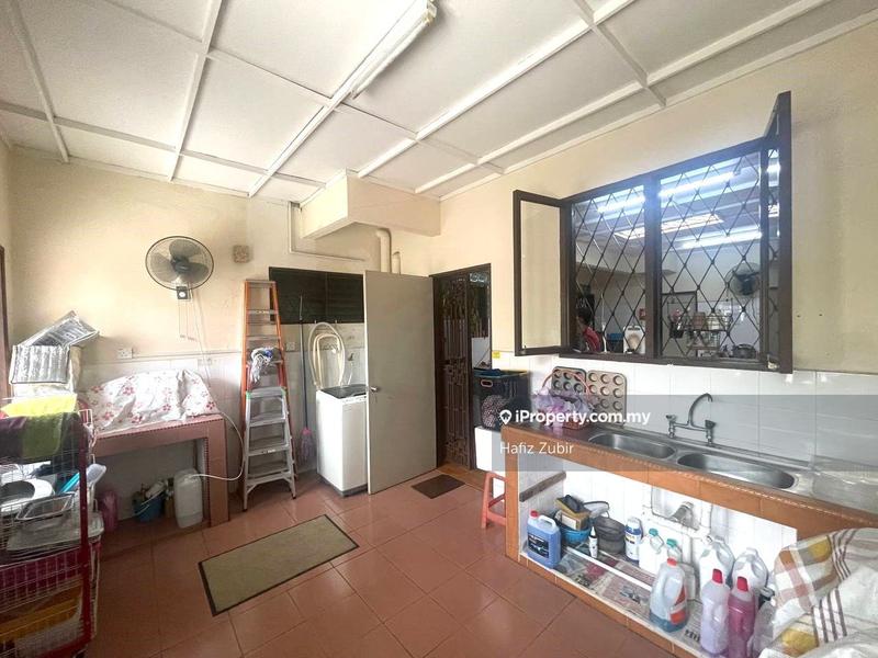 Bungalow House for Sale in Kelana Jaya, Petaling Jaya by Hafiz Zubir - iProperty.com.my
