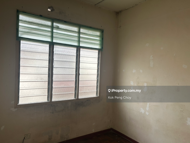 Rumah Teres 2-Tingkat untuk Dijual di Lestari Putra, Seri Kembangan oleh Kok Peng Choy - iProperty.com.my