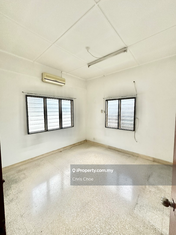 Bungalow House untuk Dijual di Seksyen 17, Petaling Jaya oleh Chris Choe - iProperty.com.my