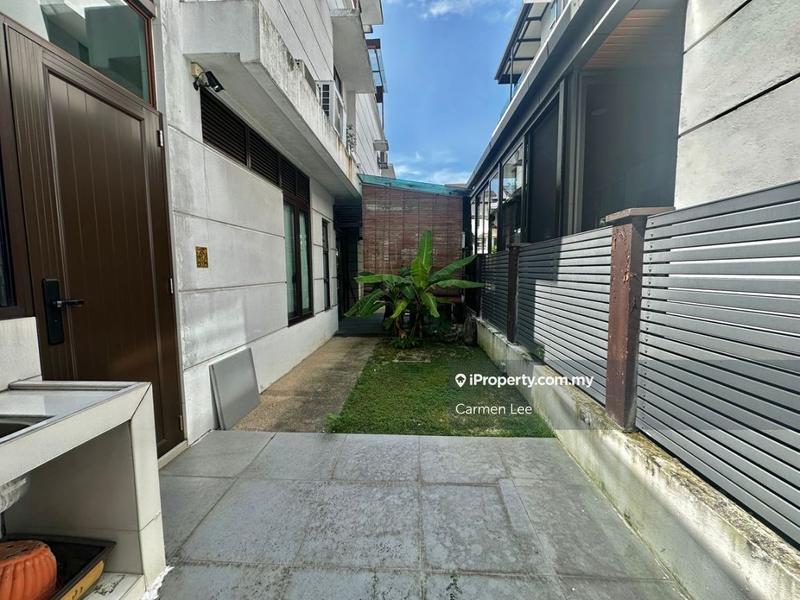 Semi-Detached House for Sale in Usj 17, Subang Jaya by Carmen Lee - iProperty.com.my