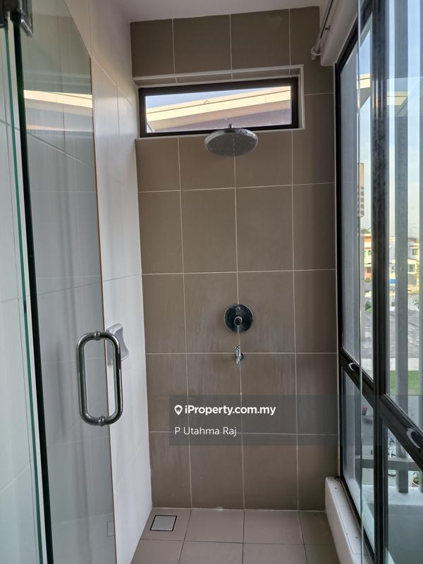 Rumah Berkembar untuk Dijual di 4akpx, Shah Alam oleh P Utahma Raj - iProperty.com.my