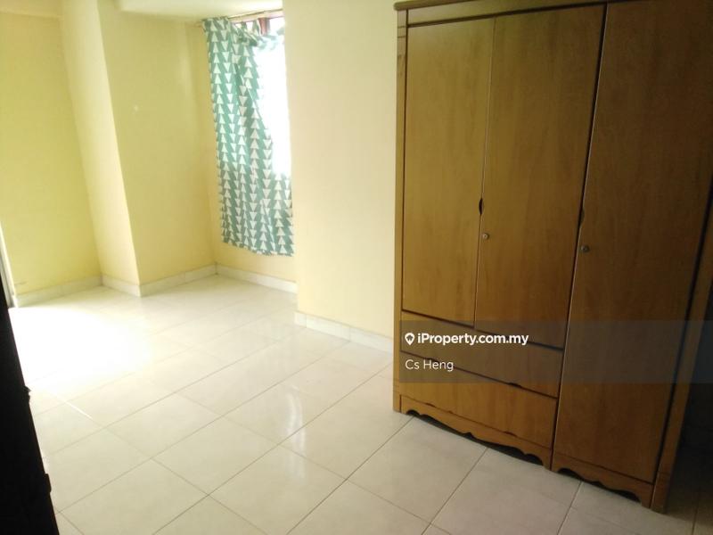 Pangsapuri untuk Dijual di Vista Angkasa oleh Cs Heng - iProperty.com.my