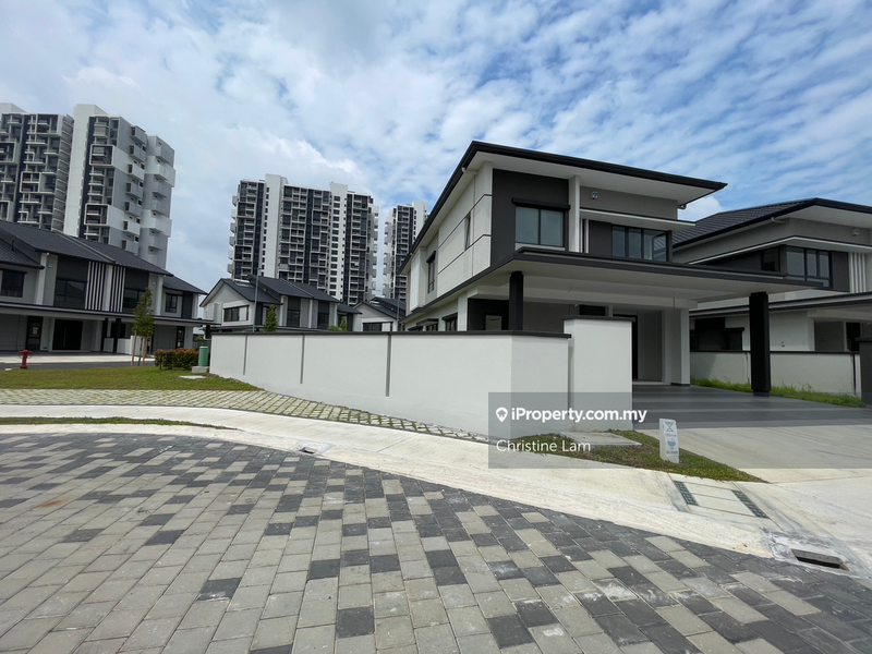 Semi-Detached House untuk Dijual di Telok Panglima Garang, Selangor oleh Christine Lam - iProperty.com.my