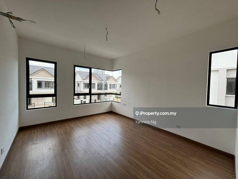 Rumah Berkembar untuk Dijual di Cyber 10, Cyberjaya oleh Yannick Ng - iProperty.com.my