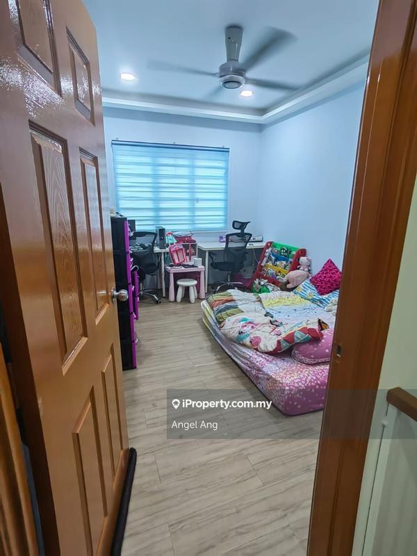 Rumah Berangkai 2 Tingkat untuk Dijual di Taman Sri Putra Mas, Sungai Buloh oleh Angel Ang - iProperty.com.my