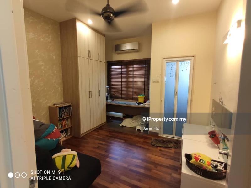 Townhouse for Sale in 16 Sierra, Puchong by Jane Hor - iProperty.com.my