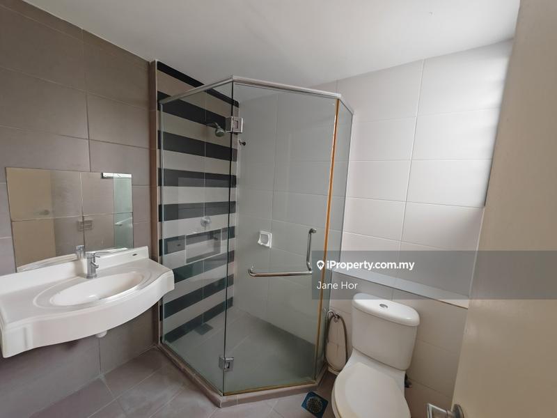 Townhouse for Sale in 16 Sierra, Puchong by Jane Hor - iProperty.com.my