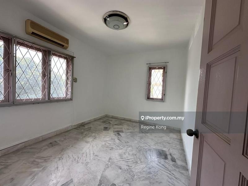 Rumah Pangsa untuk Dijual di Kinrara Court oleh Regine Kong - iProperty.com.my