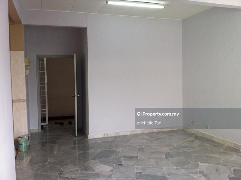 Pangsapuri untuk Dijual di Subang Perdana Goodyear Court 10 oleh Michelle Tan - iProperty.com.my