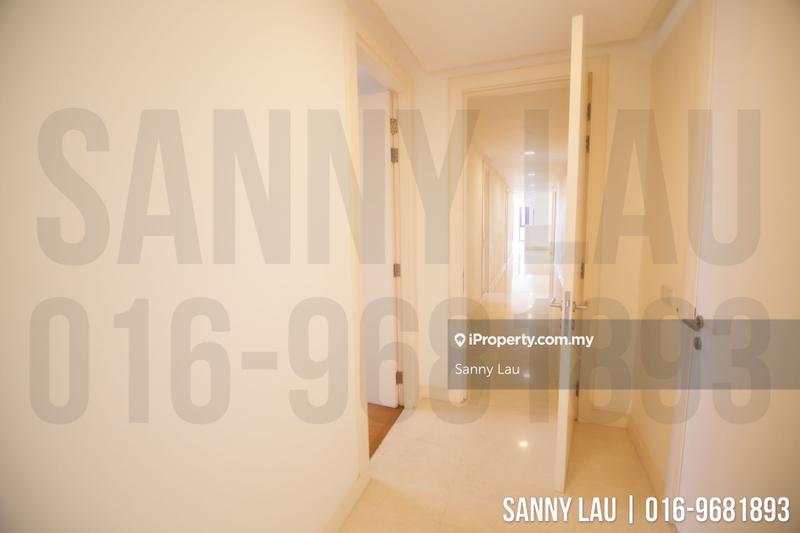 For Sale - 6 CapSquare