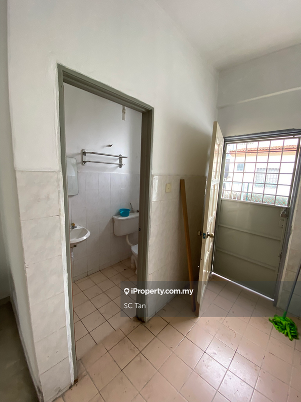 Rumah Teres 2-Tingkat untuk Dijual di Seksyen 32, Shah Alam oleh SC Tan - iProperty.com.my