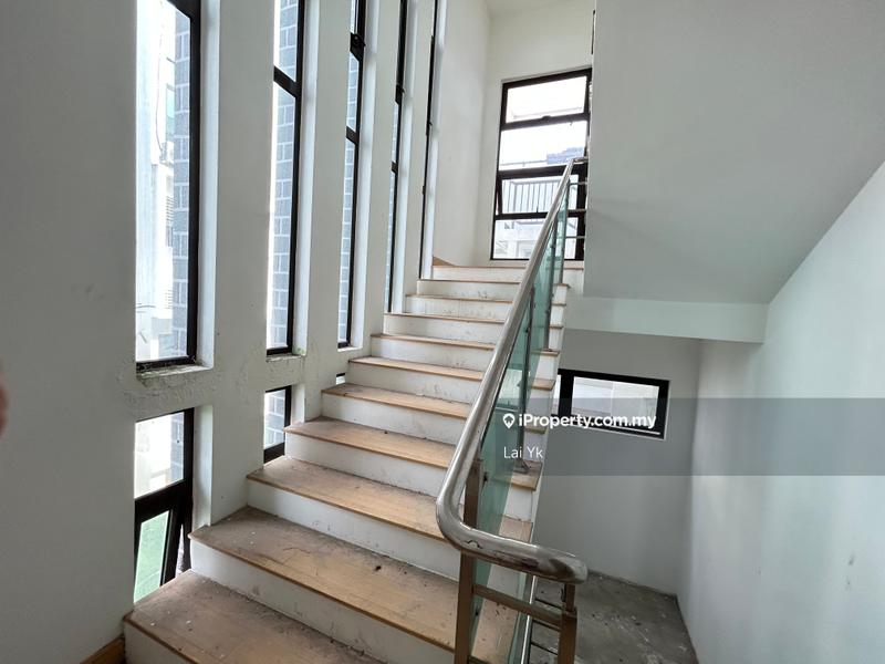 Rumah Berkembar untuk Dijual di Putra Heights, Subang Jaya oleh Lai Yk - iProperty.com.my