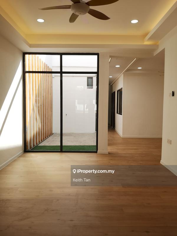 1-storey Terraced House for Sale in Taman Ayer Keroh Heights, Ayer Keroh by Keith Tan - iProperty.com.my