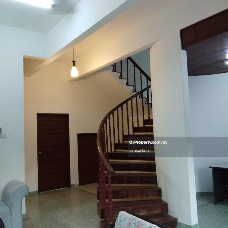 Banglo untuk Dijual di Seremban Lake Garden Bungalow home split level, Seremban oleh Janice Loh - iProperty.com.my