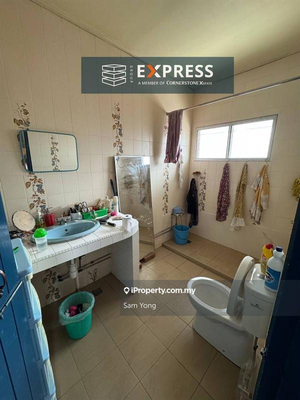 Semi-Detached House for Sale in Pujut, Miri by Sam Yong - iProperty.com.my