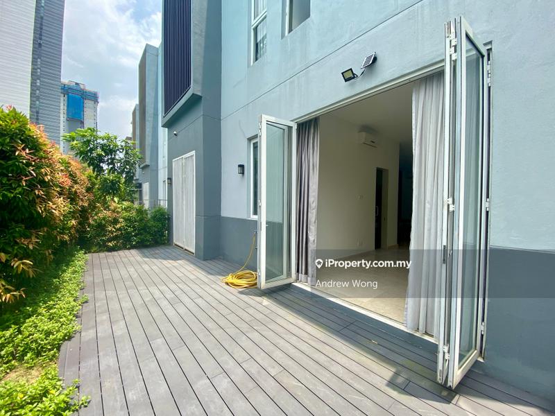 Bungalow House untuk Dijual di Lakefront Villa, Cyberjaya oleh Andrew Wong - iProperty.com.my