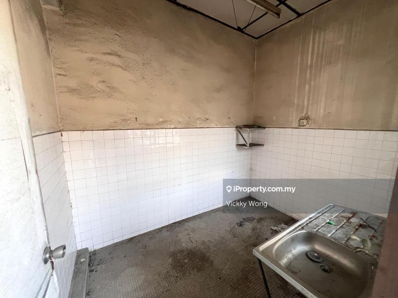 Shop / Office for Sale in Taman Maluri, Cheras by Vickky Wong - iProperty.com.my
