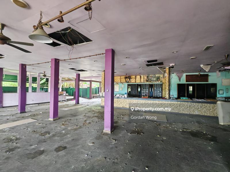 Bungalow House for Sale in Bandar Country Homes, Rawang by Gordan Wong - iProperty.com.my