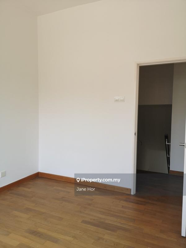 Townhouse for Sale in 16 Sierra, Puchong by Jane Hor - iProperty.com.my