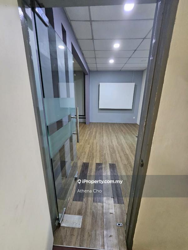 Shop for Sale in Bandar Seri Putra, Bangi by Athena Cho - iProperty.com.my