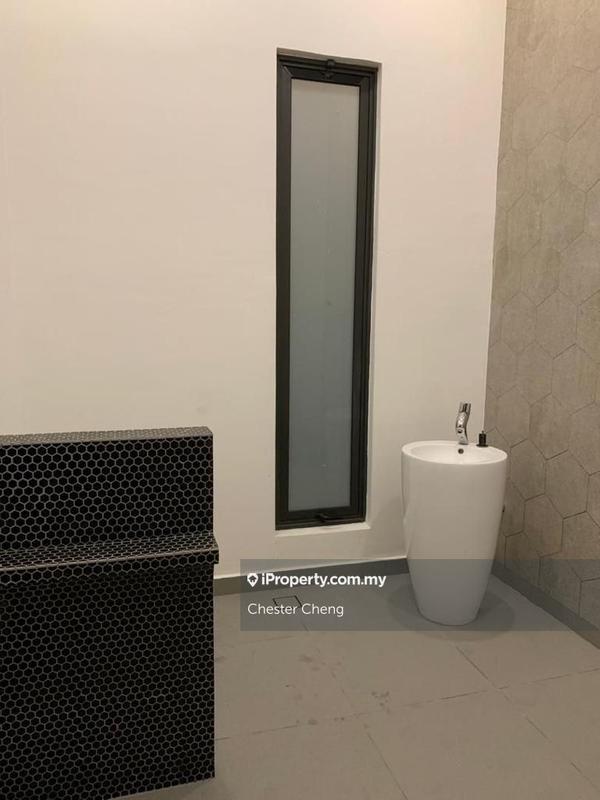 Bungalow House for Sale in Subang Heights, Subang Jaya by Chester Cheng - iProperty.com.my