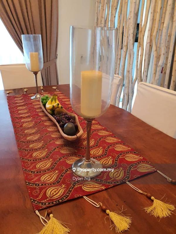 For Sale - 2 Hampshire