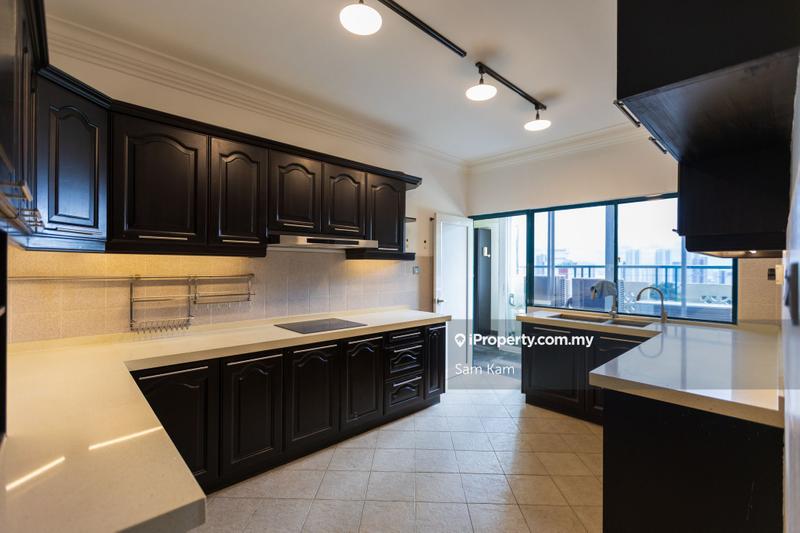 For Sale - Diamond Villa Condominium