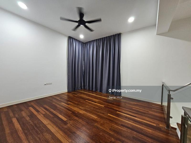 3-storey Terraced House for Sale in 16 Sierra, Puchong by Jane Hor - iProperty.com.my