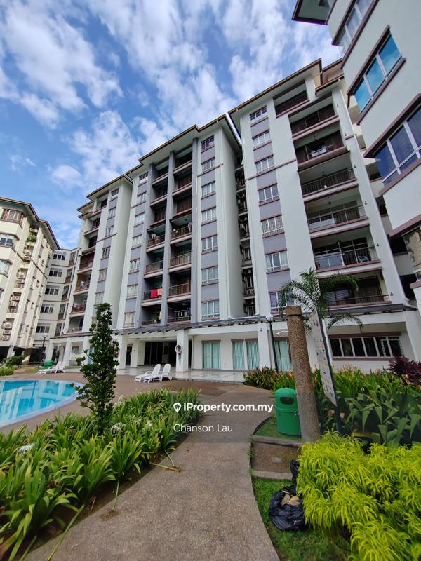 For Sale - Lakes Condominiums / Pangsapuri Tasik
