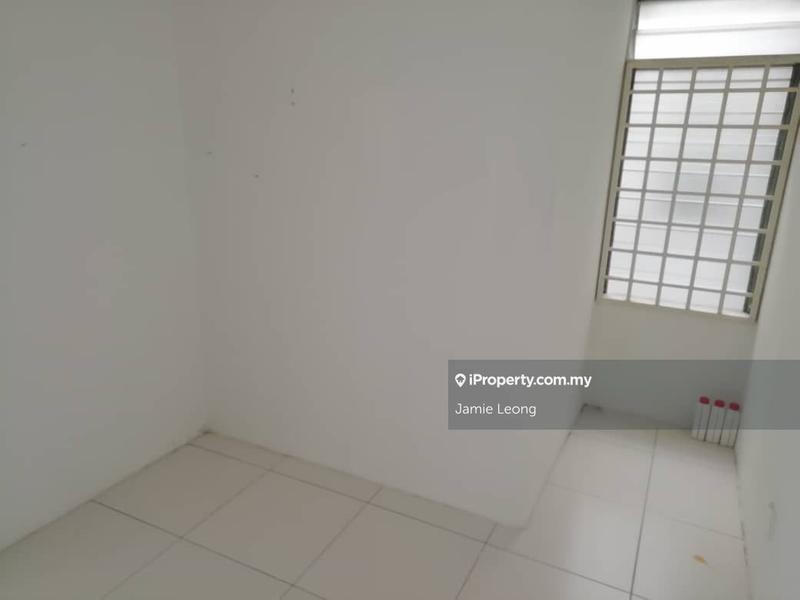 Apartment for Sale in Lakeview Apartments by Jamie Leong - iProperty.com.my