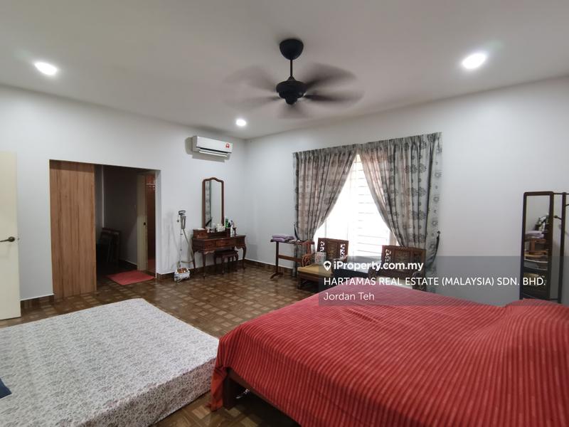 Bungalow House for Sale in Seksyen 8, Kota Damansara by Jordan Teh - iProperty.com.my