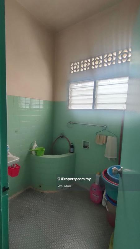 Bungalow House for Sale in Taman Million, Jalan Ipoh by Wai Mun - iProperty.com.my