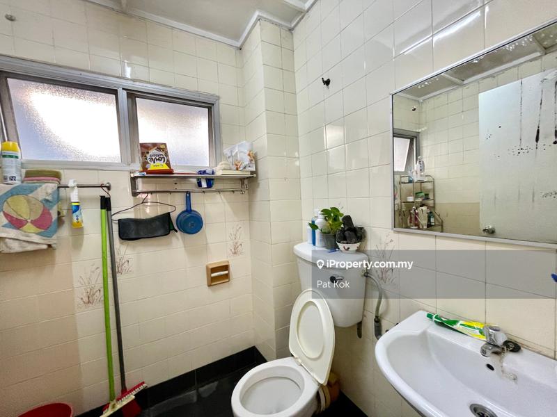 Rumah Berangkai 2 Tingkat untuk Dijual di Taman Tun Dr Ismail, Kuala Lumpur oleh Pat Kok - iProperty.com.my