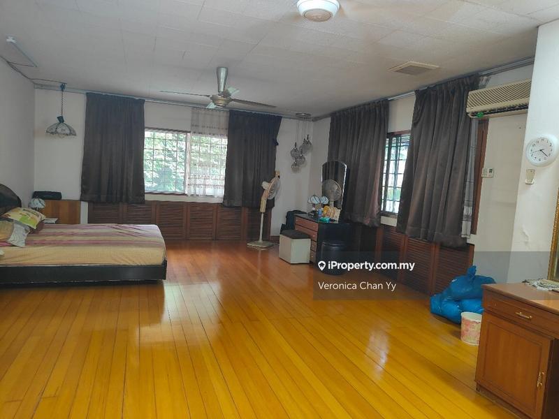 Bungalow House for Sale in Ukay Heights, Ampang by Veronica Chan Yy - iProperty.com.my