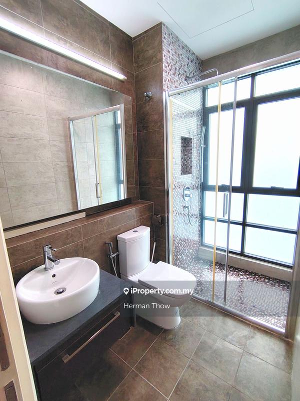 Service Residence for Sale in Isola by Herman Thow - iProperty.com.my