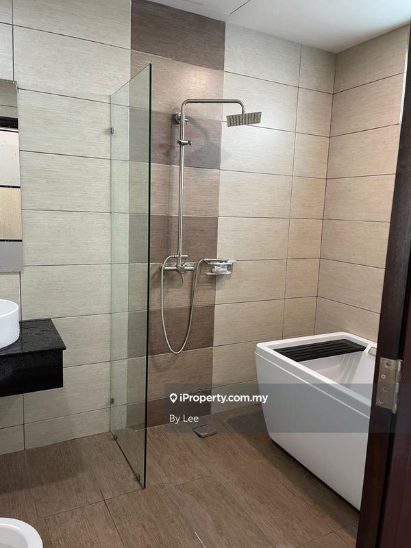 Residensi Servis untuk Dijual di Molek Regency oleh By Lee - iProperty.com.my