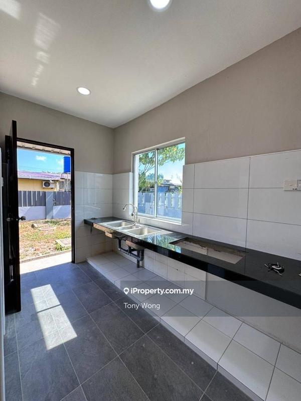 1.5-storey Terraced House for Sale in Papar, Sabah by Tony Wong - iProperty.com.my