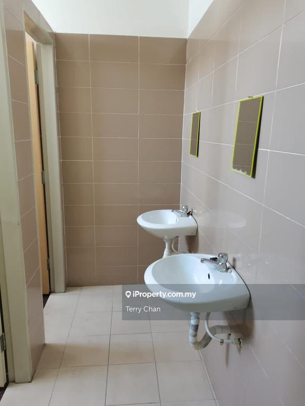 Kedai-Pejabat untuk Disewa di Serdang, Seri Kembangan oleh Terry Chan - iProperty.com.my