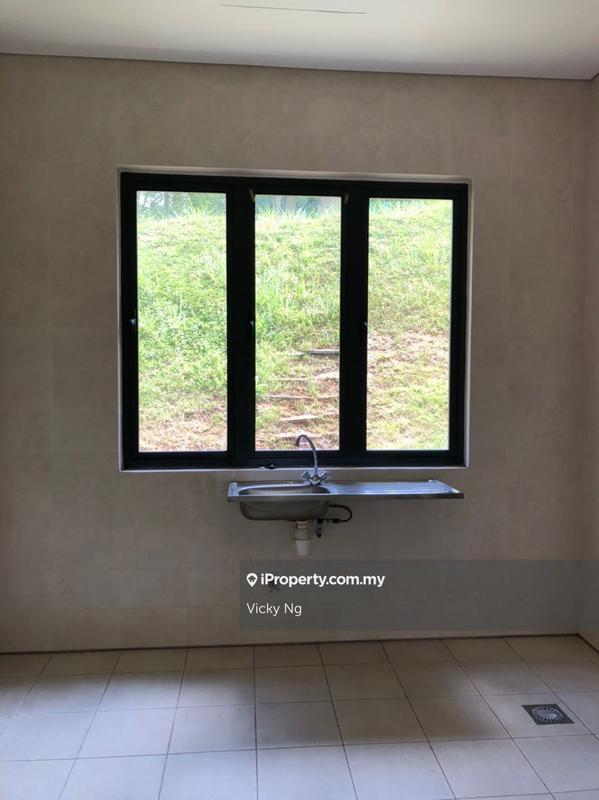 Bungalow House untuk Dijual di Kayangan Heights, Shah Alam oleh Vicky Ng - iProperty.com.my
