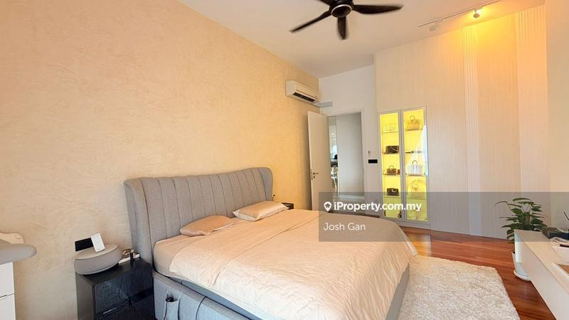 For Sale - Pavilion Hilltop