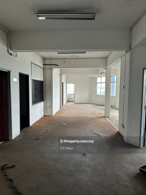 Shop-Office for Sale in Kampung Kuala Ibai, Batu Buruk by CC Khor - iProperty.com.my