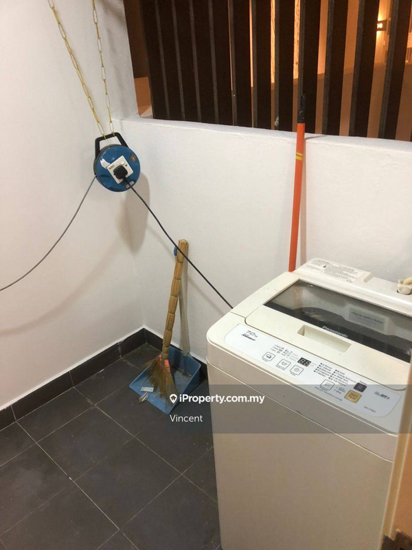 For Rent - Pearl Suria