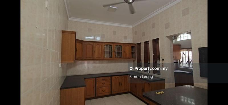 Rumah Berangkai 2 Tingkat untuk Dijual di Bukit Jelutong, Shah Alam oleh Simon Leong - iProperty.com.my