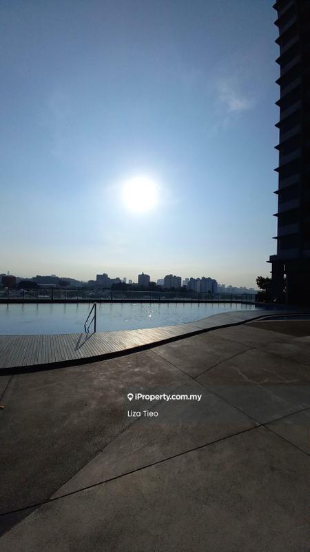Service Residence for Sale in Seventeen Mall & Residences (Biji Living) by Liza Tieo - Pool - iProperty.com.my
